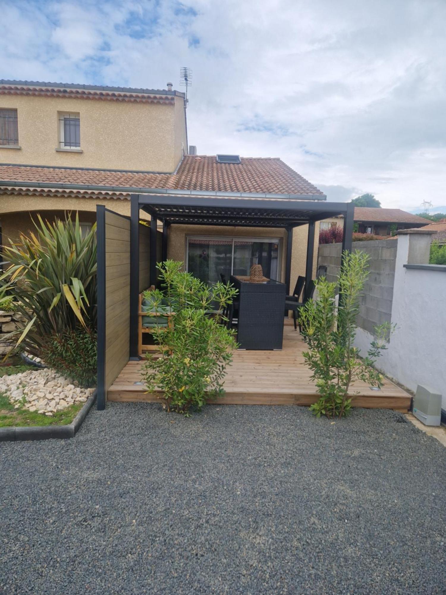 Appartement Pour 4 Avec Terrasse Chanos-Curson Exterior foto